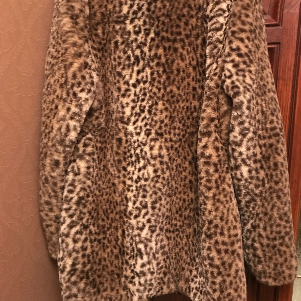 Leopard Print Jacket - image 3